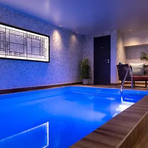 Les Matins De & 4*, Paris Frankreich