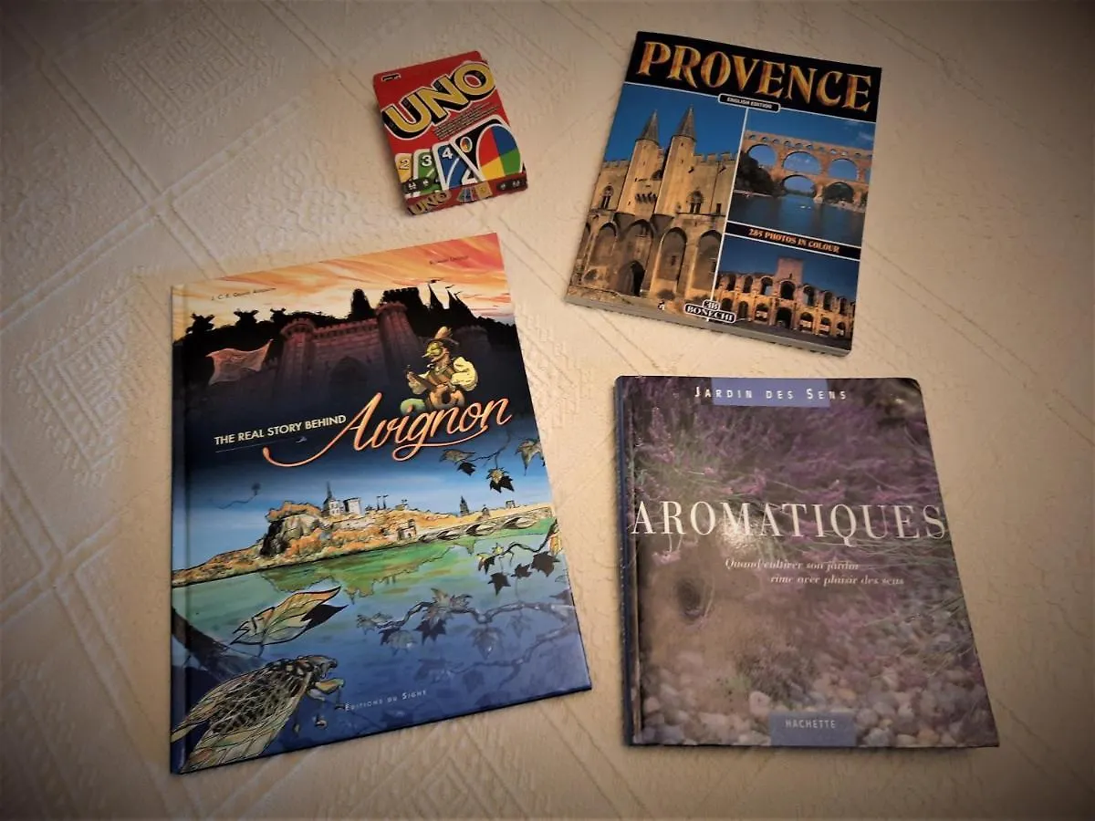 Guest house La Maison Du Chemin Des Prairies Hotel Morieres-les-Avignon